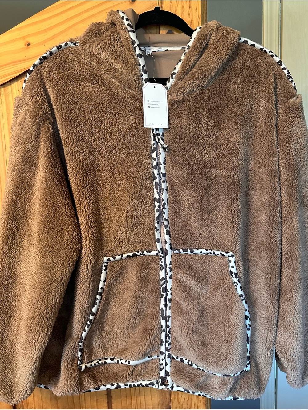 New teddy jacket animal print trim sz XL